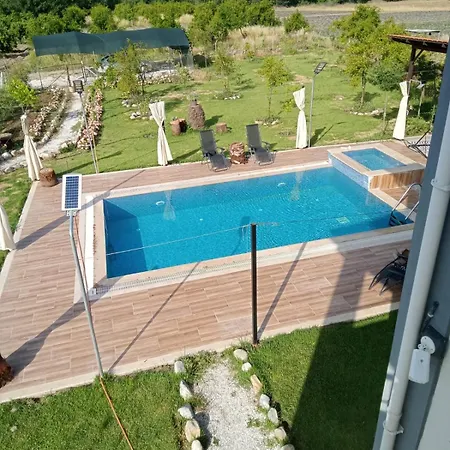 Solmaz Villa